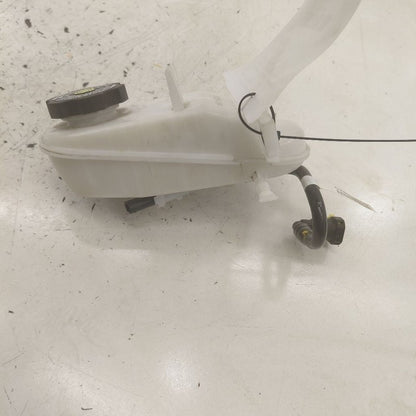 Buick Encore GX Brake Reservoir 2022 2023 2024 2025