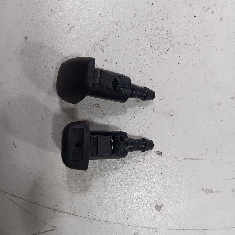 Kia Optima Windshield Wiper Washer Fluid Hood Sprayer Nozzles  2020 2019 2018 