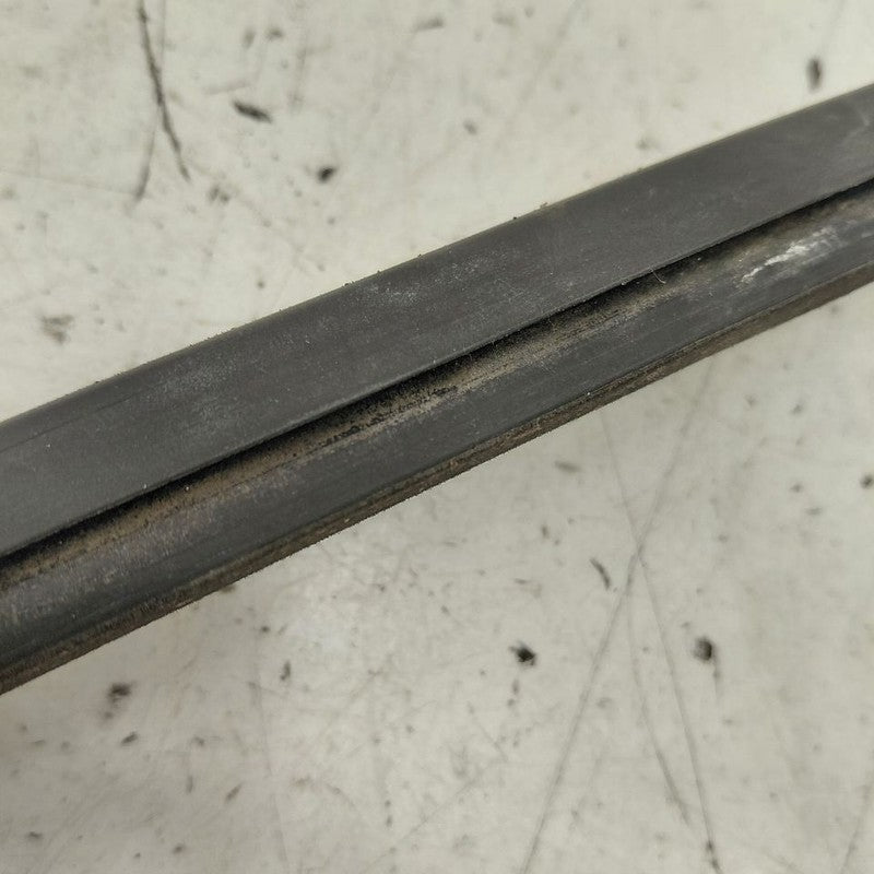 Fiat 500 X Model   Door Glass Window Weather Strip Trim Front Left Dri