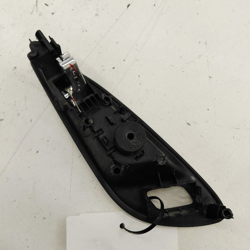 Buick Encore GX Door Handle Right Passenger Front Interior Inside 2020