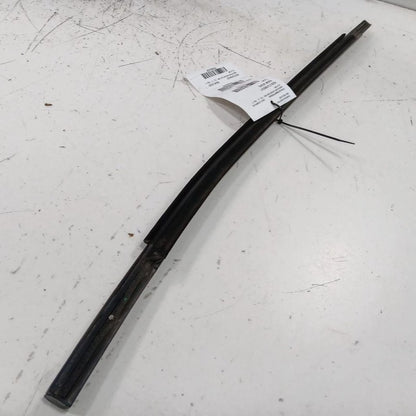 Jeep Compass Door Glass Window Weather Strip Trim Rear Right Passenger