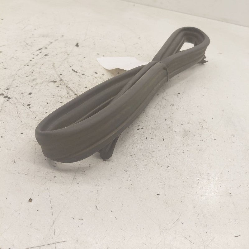Volvo S60 Cowl Vent Panel Hood Rubber Seal  2013 2014 2015