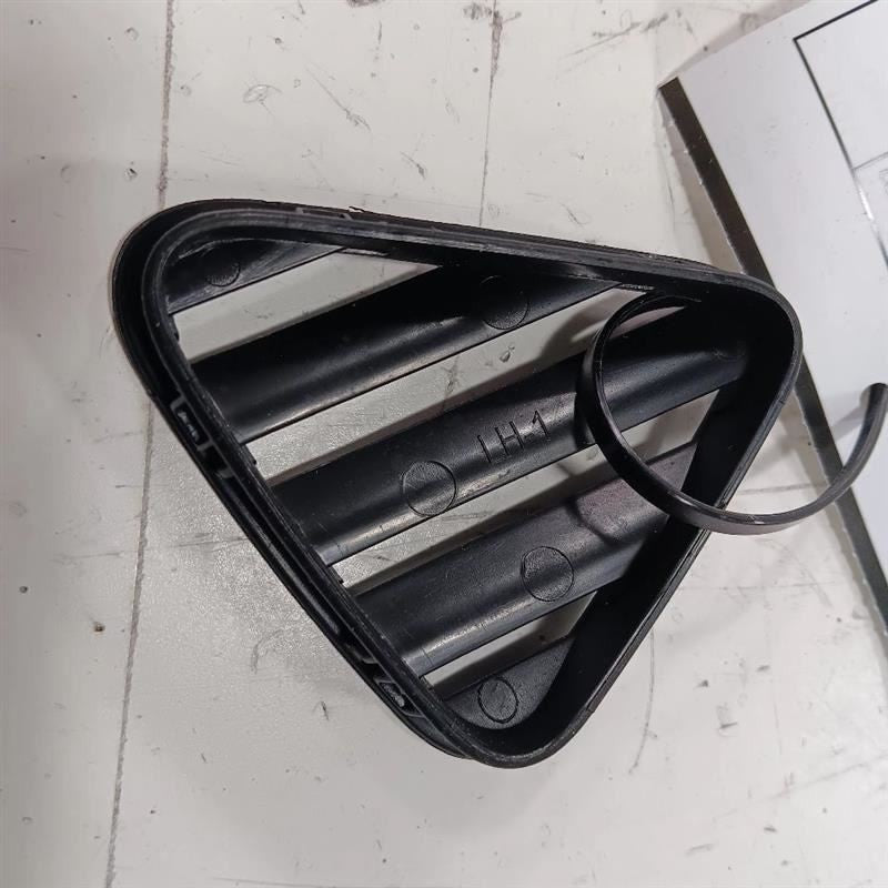 Chevy Malibu Defrost Vent Left Driver Side  2019 2020 2021 2022 2023 2024