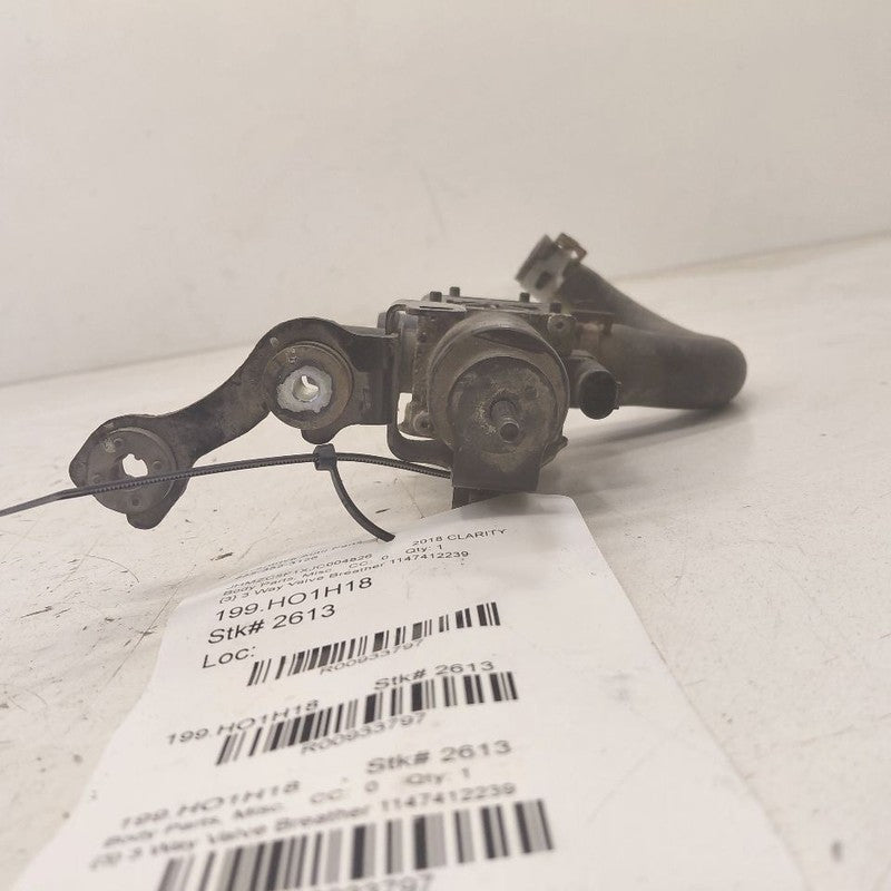 Honda Clarity Three Way Valve Breather {1147412239} 2018 2019 2020