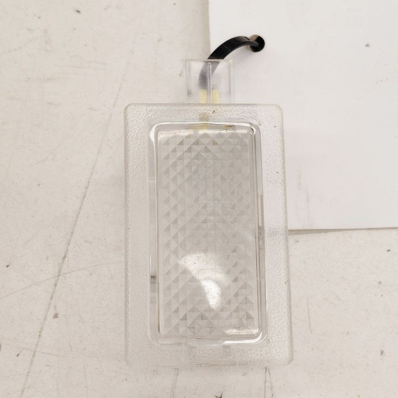 Chrysler 300 Dome Light Roof Lamp  2017 2018 2019