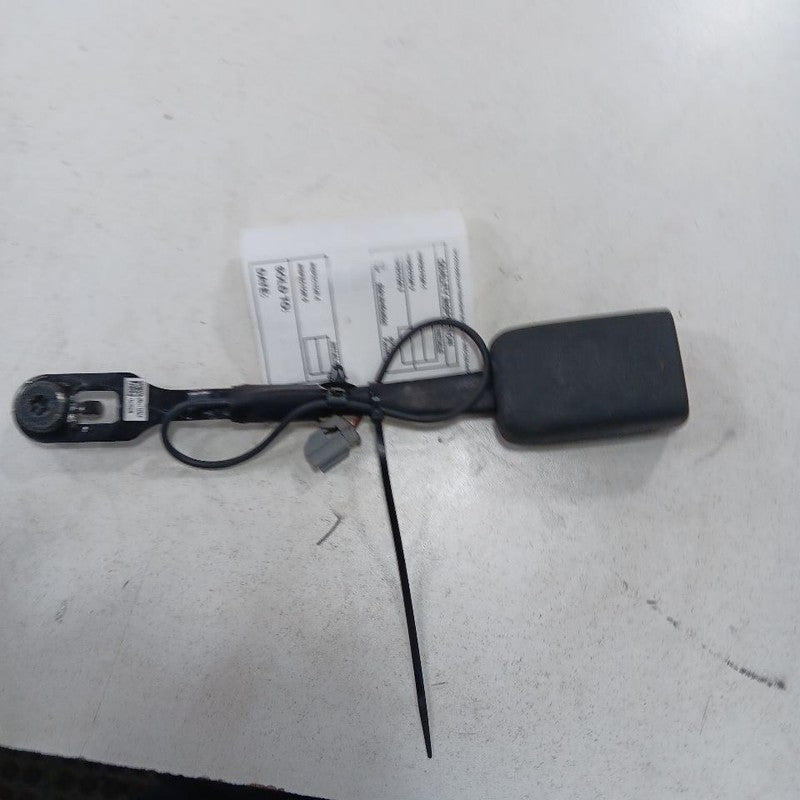 6DR271C5AB Driver Left Front Seat Belt Buckle Latch Fits 17-23 Jeep Cherokee