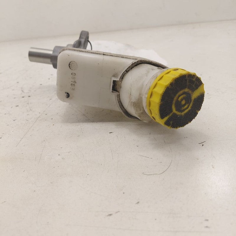 2018 Fiat 500 X Model Brake Master Cylinder