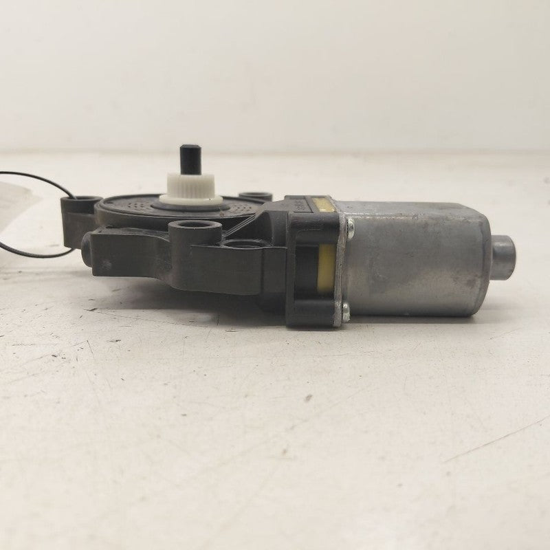 Left Rear Power Window Motor Fits 18-23 Hyundai Kona