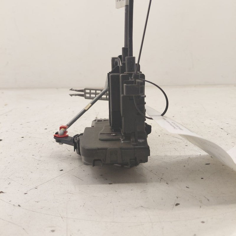 Hyundai Kona Door Latch Lock Right Passenger Rear  2021 2020 2019