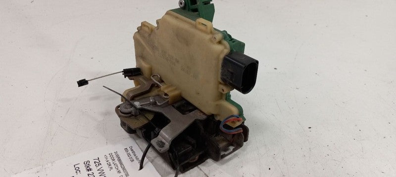 Volkswagen Jetta Door Latch Lock Right Passenger Front 2003 2002 2001 