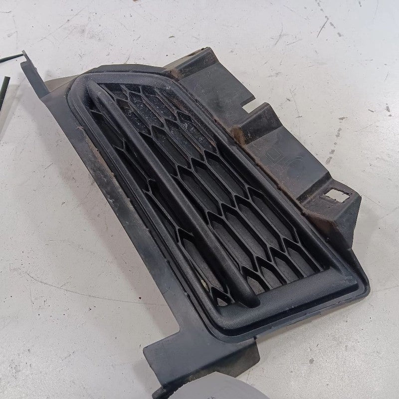 Nissan Versa Front Bumper Fog Light Insert Trim Bezel Right Passenger 