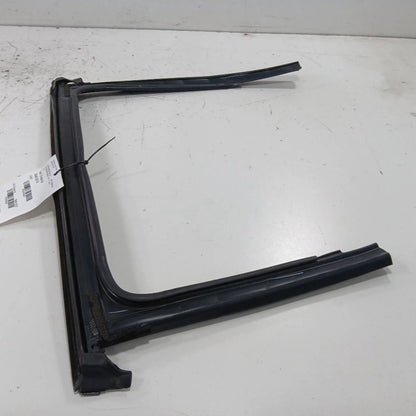 Jeep Compass Door Glass Window Seal Rubber Left Rear Back 2017 2018 20