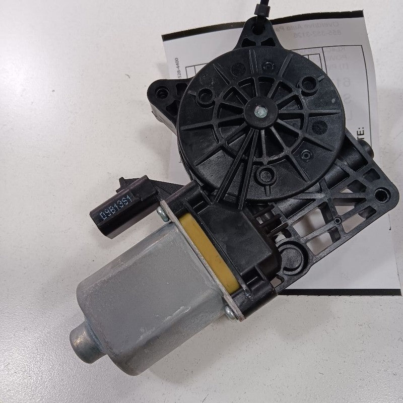 Passenger Right Front Power Window Motor Fits 13-22 Buick Encore OEM