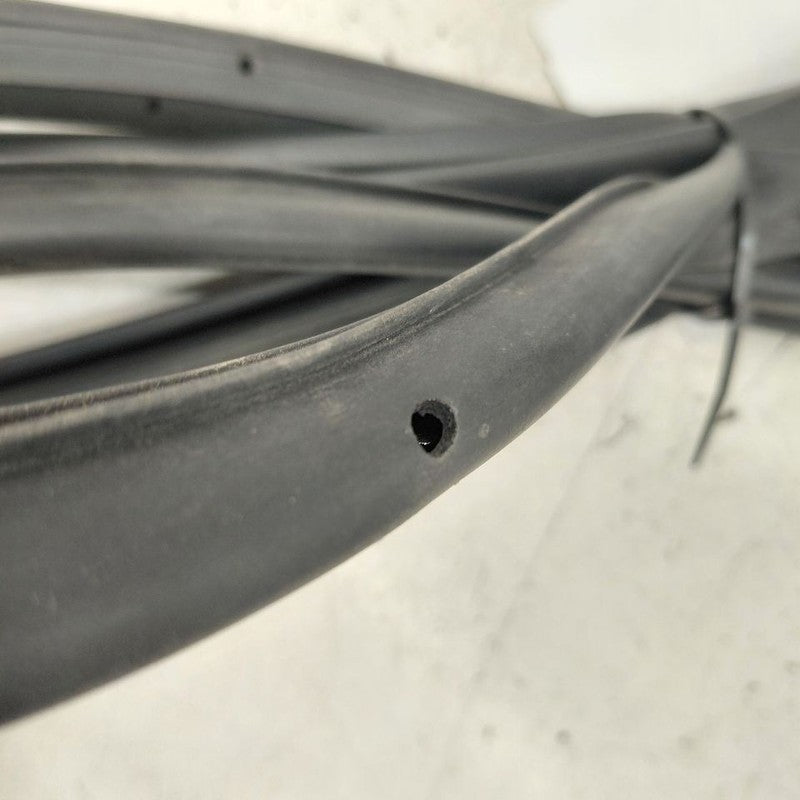 Hyundai Veloster On Door Seal Rubber Left Driver Front  2017 2016 2015