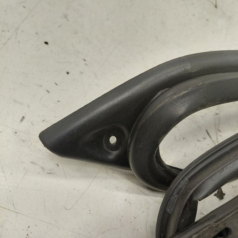 Mitsubishi Outlander   On Door Seal Rubber Left Driver Front  2018 201