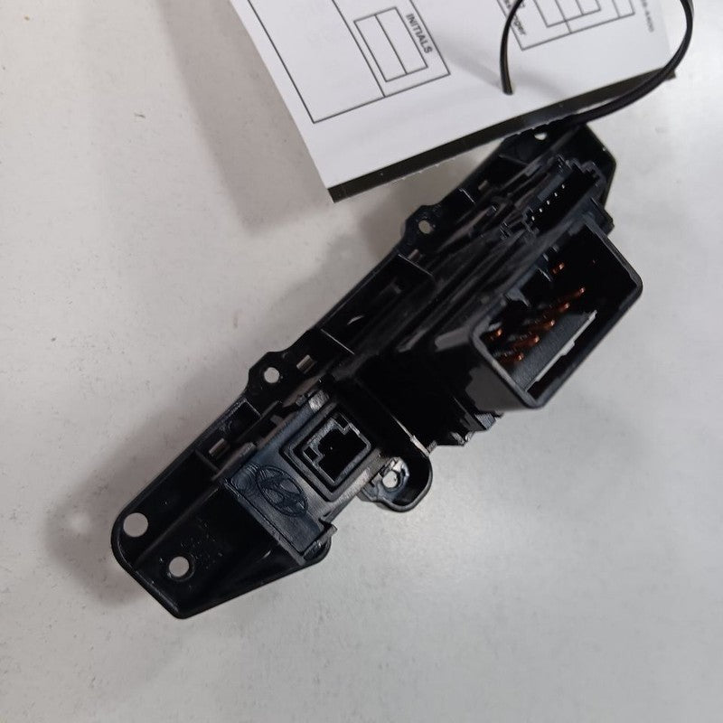 Hyundai Accent Hazard Switch 4 Way Flasher Button  2017 2016 2015 2014 2013 2012