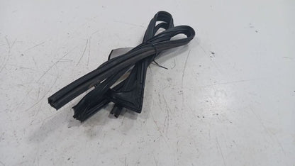 Subaru Forester Door Glass Window Seal Rubber Right Passenger Front  2