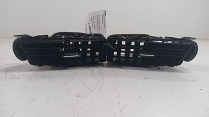 Infiniti G37 Dash Air Vent Center Middle  2009 2010 2011 2012 2013 OEM
