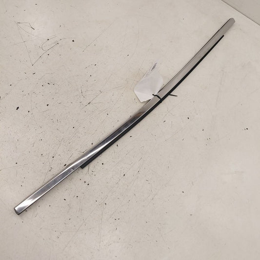 Jeep Cherokee Door Glass Window Weather Strip Trim Front Left Driver  