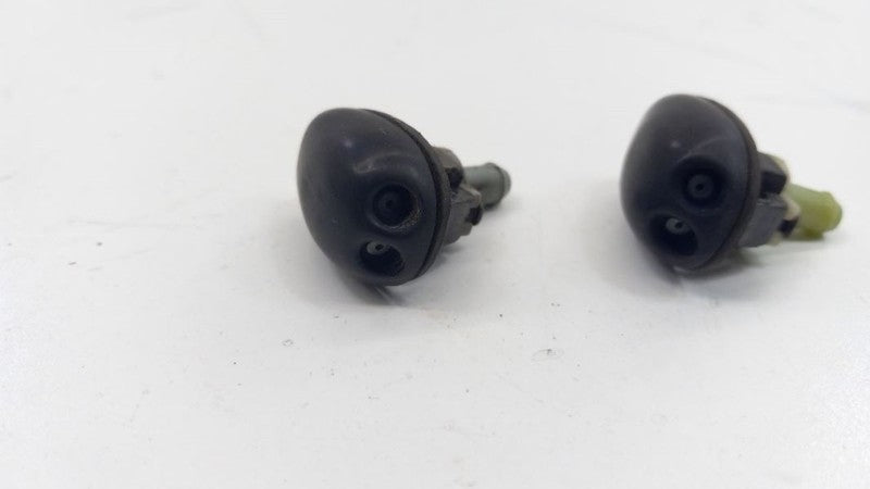 Nissan Sentra Windshield Wiper Washer Fluid Hood Sprayer Nozzles 2006 2005 2004 