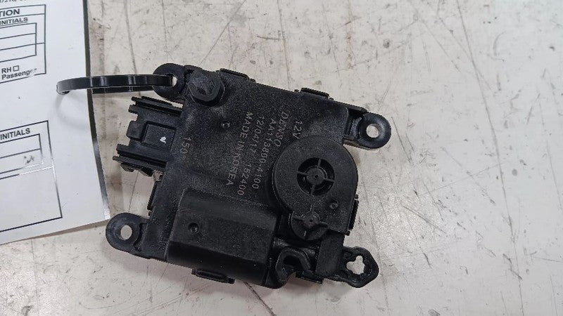 Buick Lacrosse Flap Door Motor Heater AC Door Actuator  2017 2018 2019