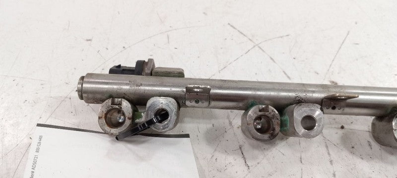 Kia Sorento Fuel Rail Injection Injector Mount Bar 2016 2017 2018 OEM