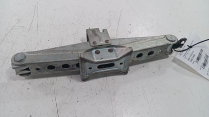 2019 Toyota Rav Spare Tire Changing Jack