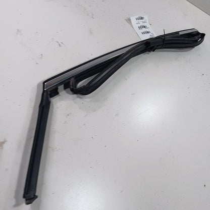 Chevy Malibu Door Glass Window Seal Rubber Right Passenger Rear Back 2