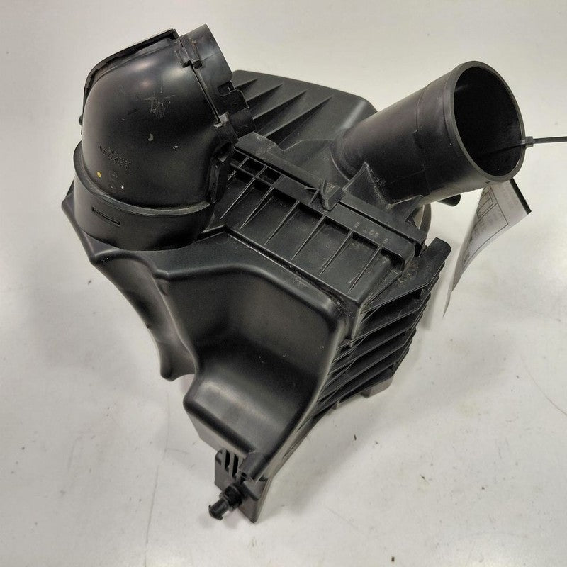 Air Cleaner Filter Box Fits 13-22 Buick Encore OEM
