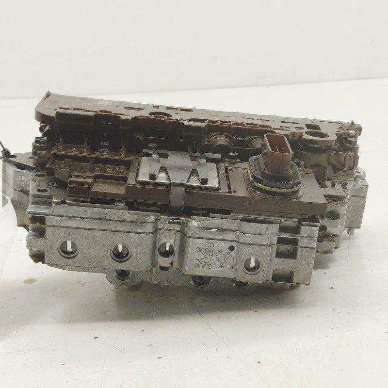 Cadillac XTS Automatic Transmission Valve Body      2016 2017 2018