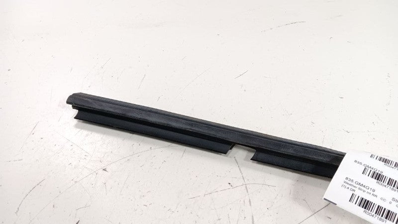 Buick Encore Passenger Right Rear Weather Strip Interior 2016 2017 201