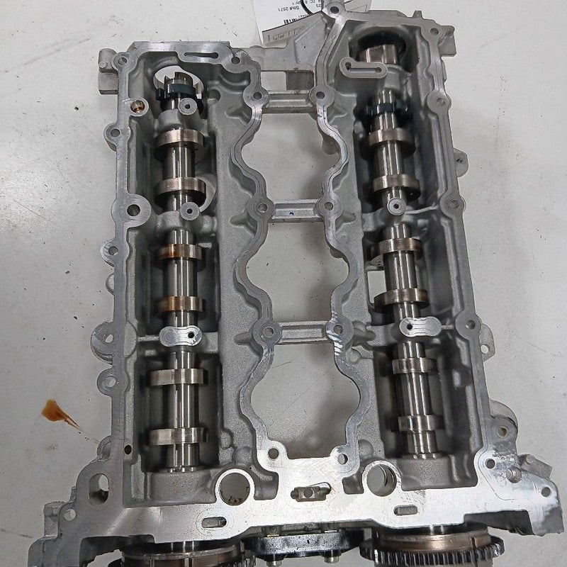 Ford Bronco Engine Cylinder Head Valve Cover  1.5 2024 2023 2022 2021