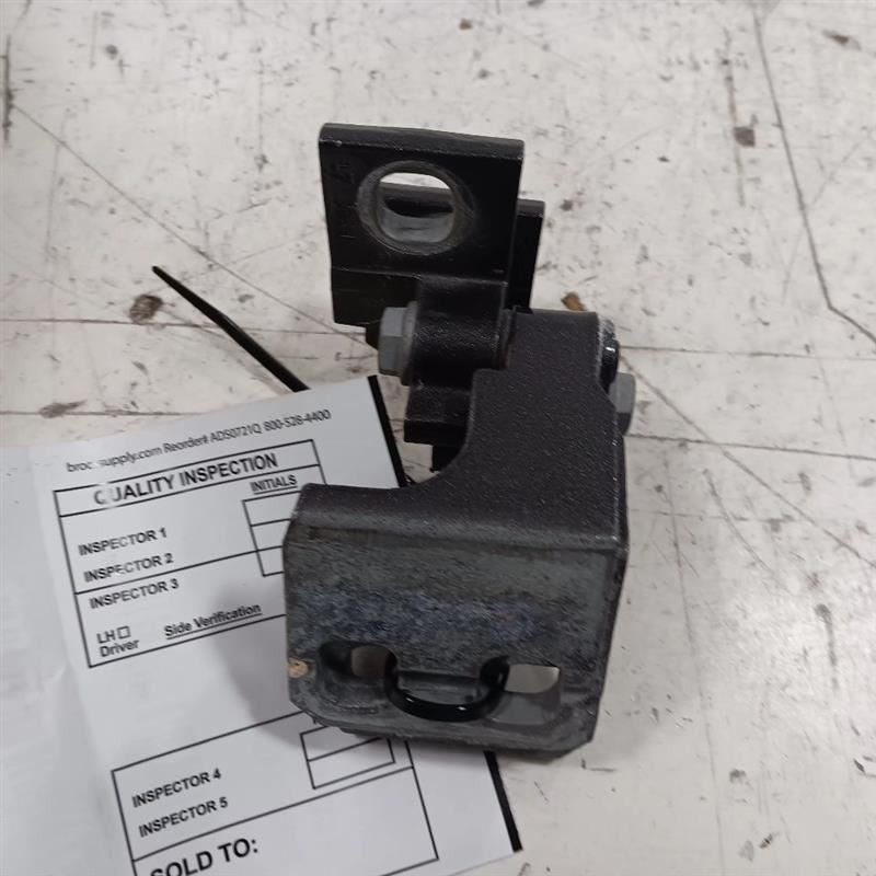 Jeep Renegade Door Hinge Set Right Front Passenger  2015 2016 2017 2018