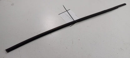 Range Rover Door Glass Window Weather Strip Trim Front Right Passenger