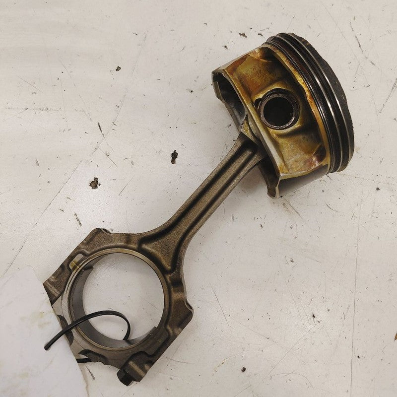 Cadillac XTS Single Piston With Connecting Rod       3.6 2016 2017 201