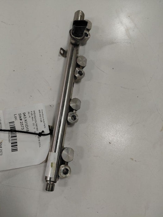 Kia Soul Fuel Rail Injection Injector Mount Bar  1.5 2017 2018 2019 OE