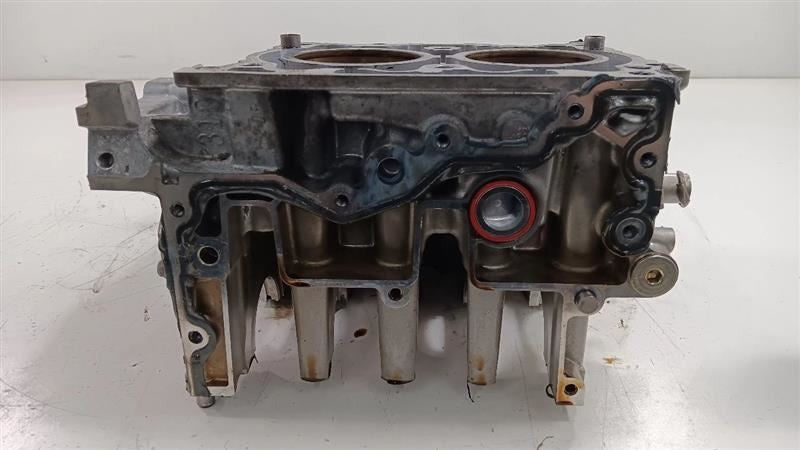 Engine Cylinder Block Right Gasoline Fits 18-19 XV CROSSTREK OEM