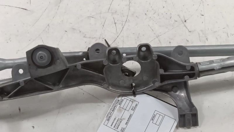 Windshield Wiper Transmission Linkage Fits 11-15 VOLT 517305 OEM