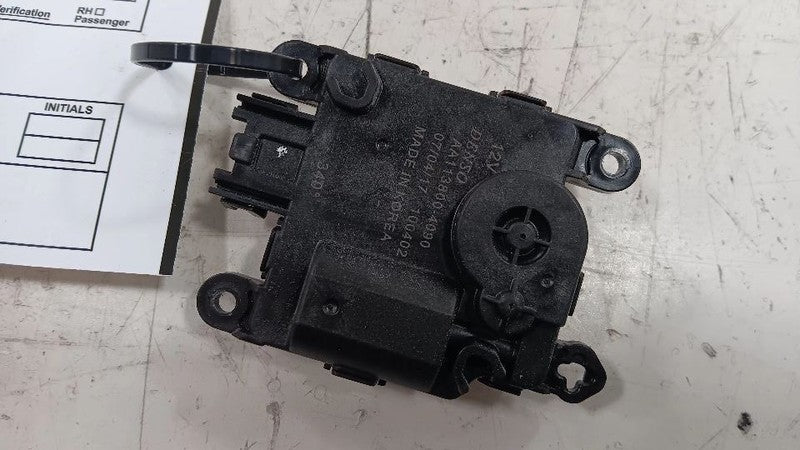 Buick Lacrosse Flap Door Motor Heater AC Door Actuator  2017 2018 2019