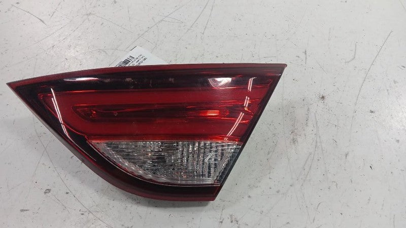 Passenger Right Tail Light Sedan Lid Mounted Fits 15-17 200 OEM