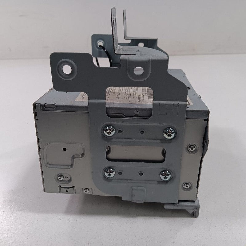 Audio Equipment Radio Receiver Am-fm-stereo CD Fits 17-19 370Z OEM