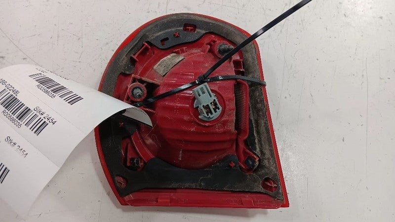 25952322 Driver Left Tail Light Brake Lamp Lid Mounted Fits 09-12 TRAVERSE
