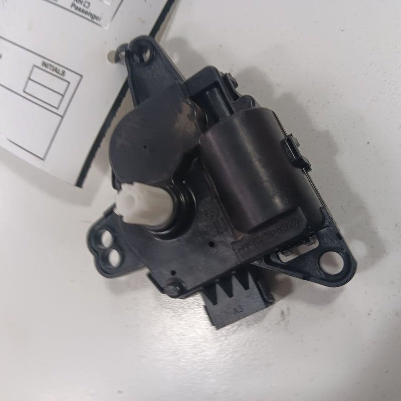 Kia Sorento Flap Door Motor Heater AC Door Actuator  2018 2017 2016 OE