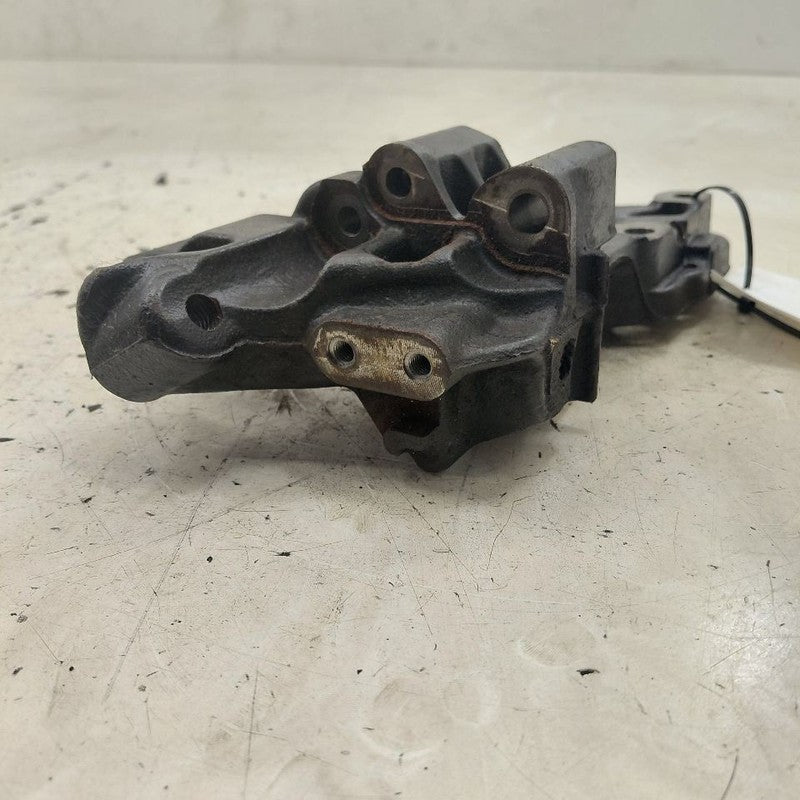 Volvo S60 Engine Motor Mount Bracket Right Passenger  2.5 2013 2014 20