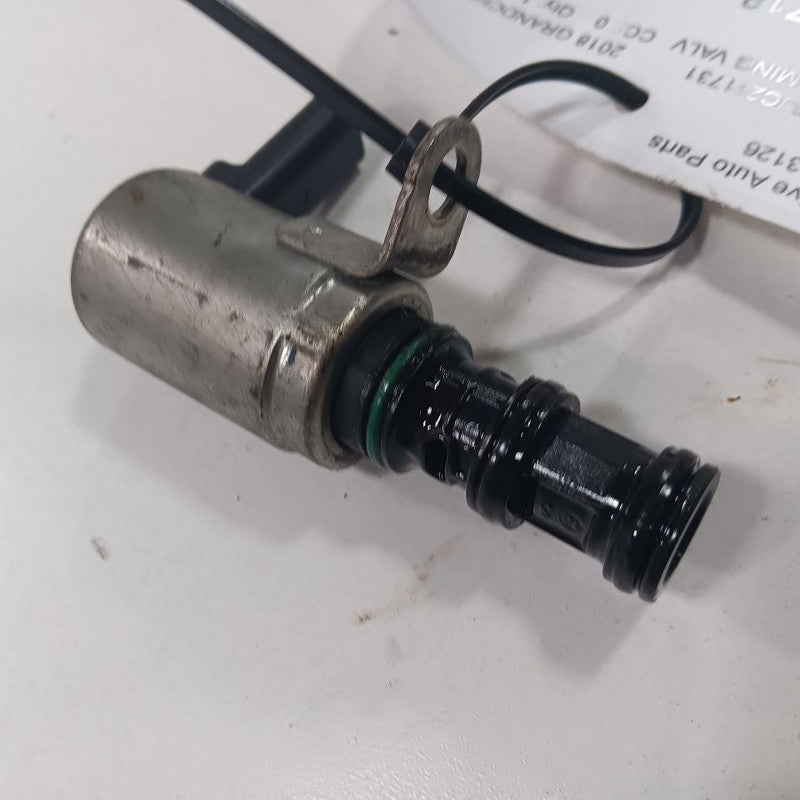 Grand Cherokee Variable Timing Gear Oil Control Valve Solenoid 2017 20