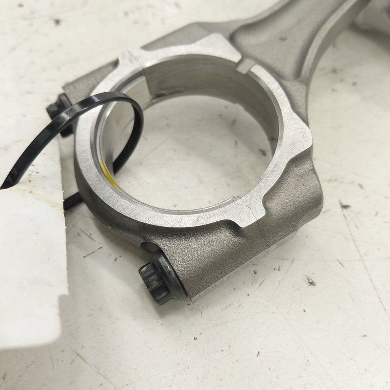 Subaru XV Crosstrek Single Piston With Connecting Rod   2.5 2025 2024
