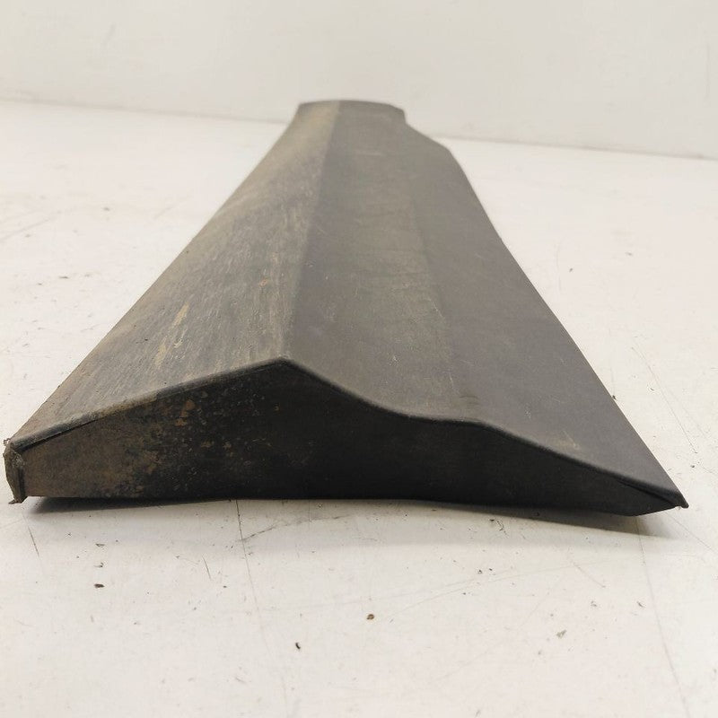 Chevy Trailblazer Door Molding Trim Strip Left Driver Front  2023 2022