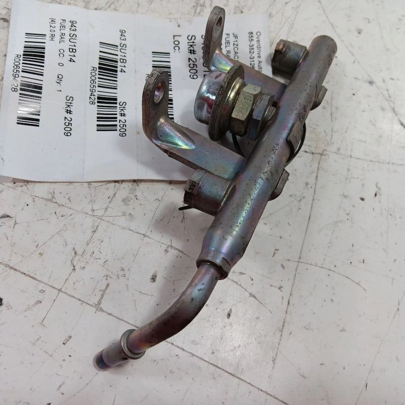 Subaru BRZ 2.0 Passenger Right Side Outer Fuel Rail Injection Injector