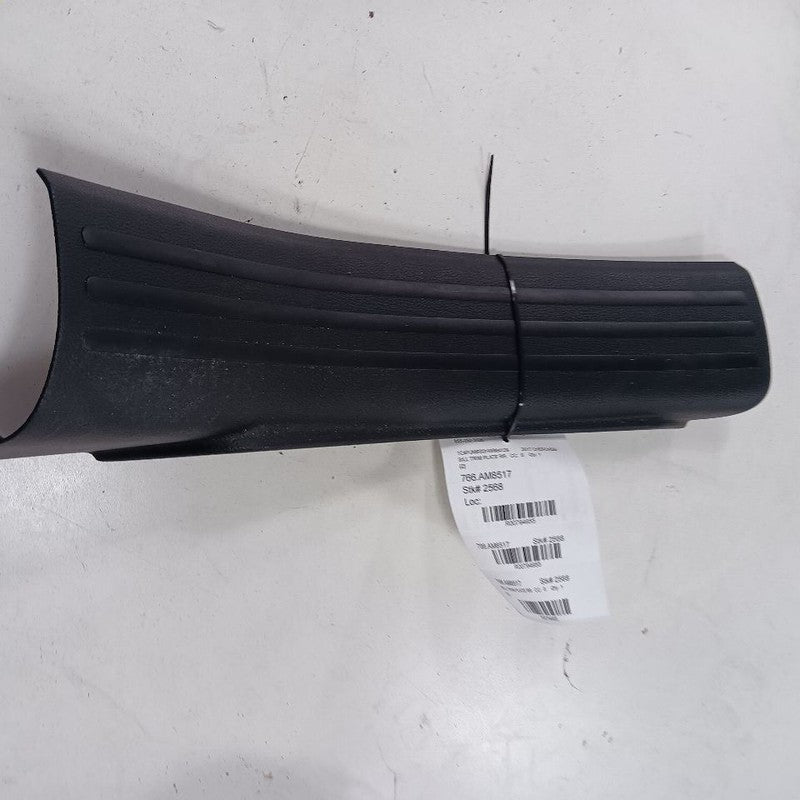 Jeep Cherokee Sill Trim Plate Door Jam Threshold Right Passenger Rear 