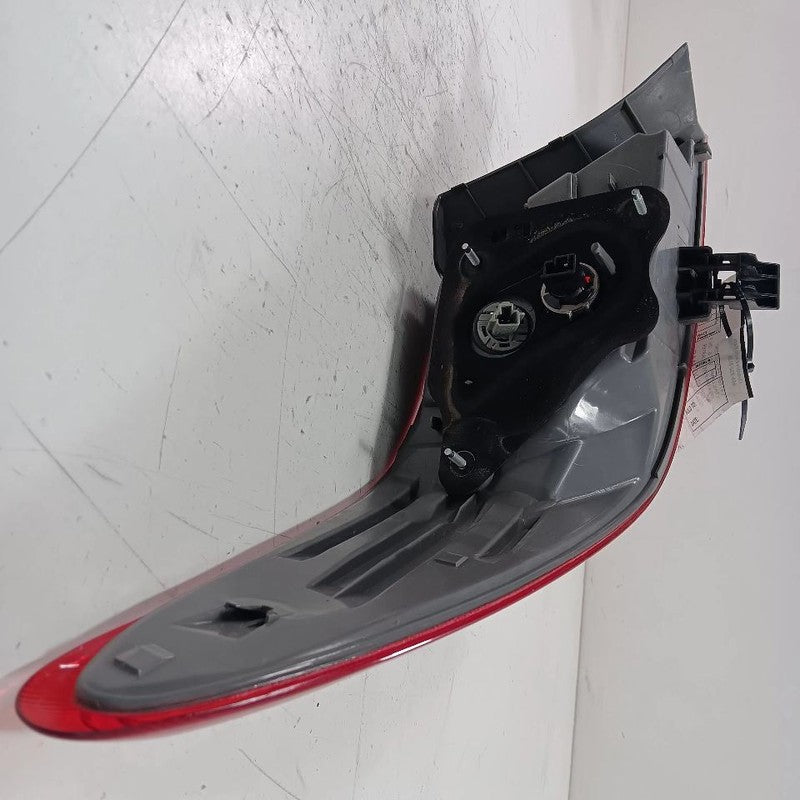 Passenger Right Tail Light Brake Lamp Quarter Panel Mounted Fits 15-17 CAMRY